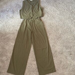 Elegant Olive Sleeveless Set